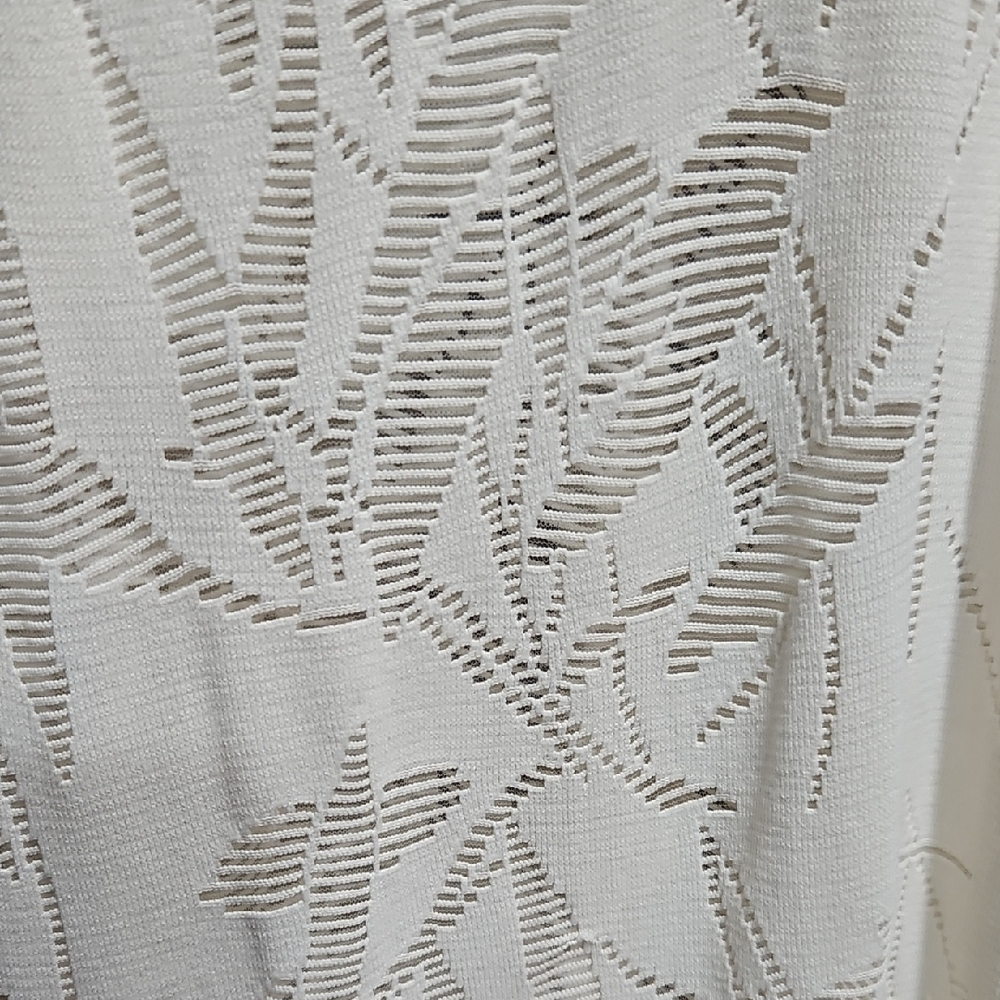 Chic Cream V-Neck Women's Tunic/Swim Suit Cover-up. - Picture 2 of 5
